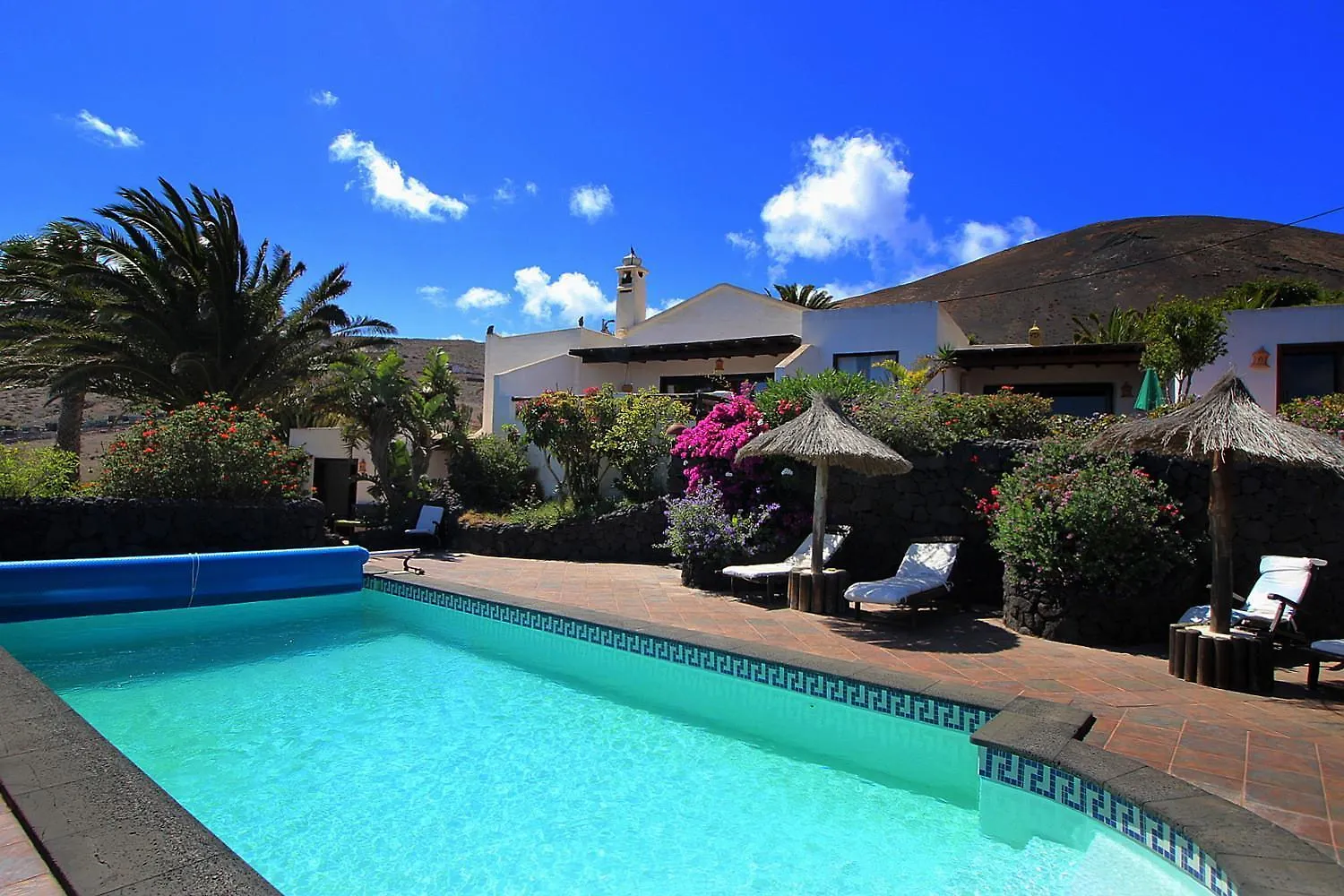 Roco 2 - Terrasse Mit Meerblick, Sauna, Grosser Pool, Pure Entspannung Tias Holiday home